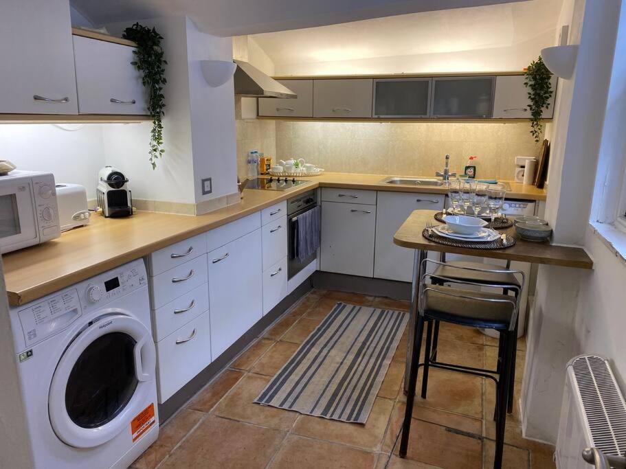 Spacious Flat In The Most Desirable Area Of London Eksteriør bilde